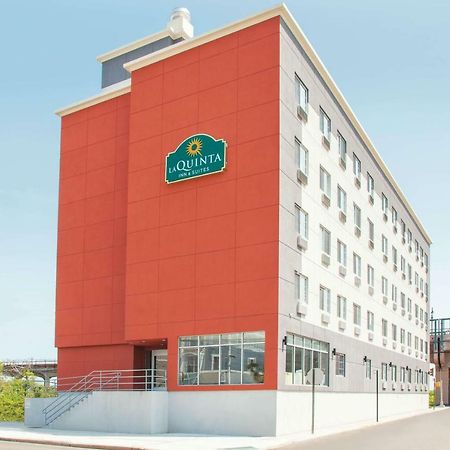 La Quinta Inn & Suites Far Rockaway - Beach Hotel New York Dış mekan fotoğraf