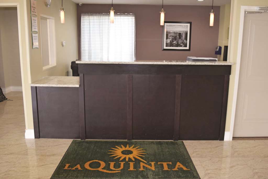 La Quinta Inn & Suites Far Rockaway - Beach Hotel New York İç mekan fotoğraf