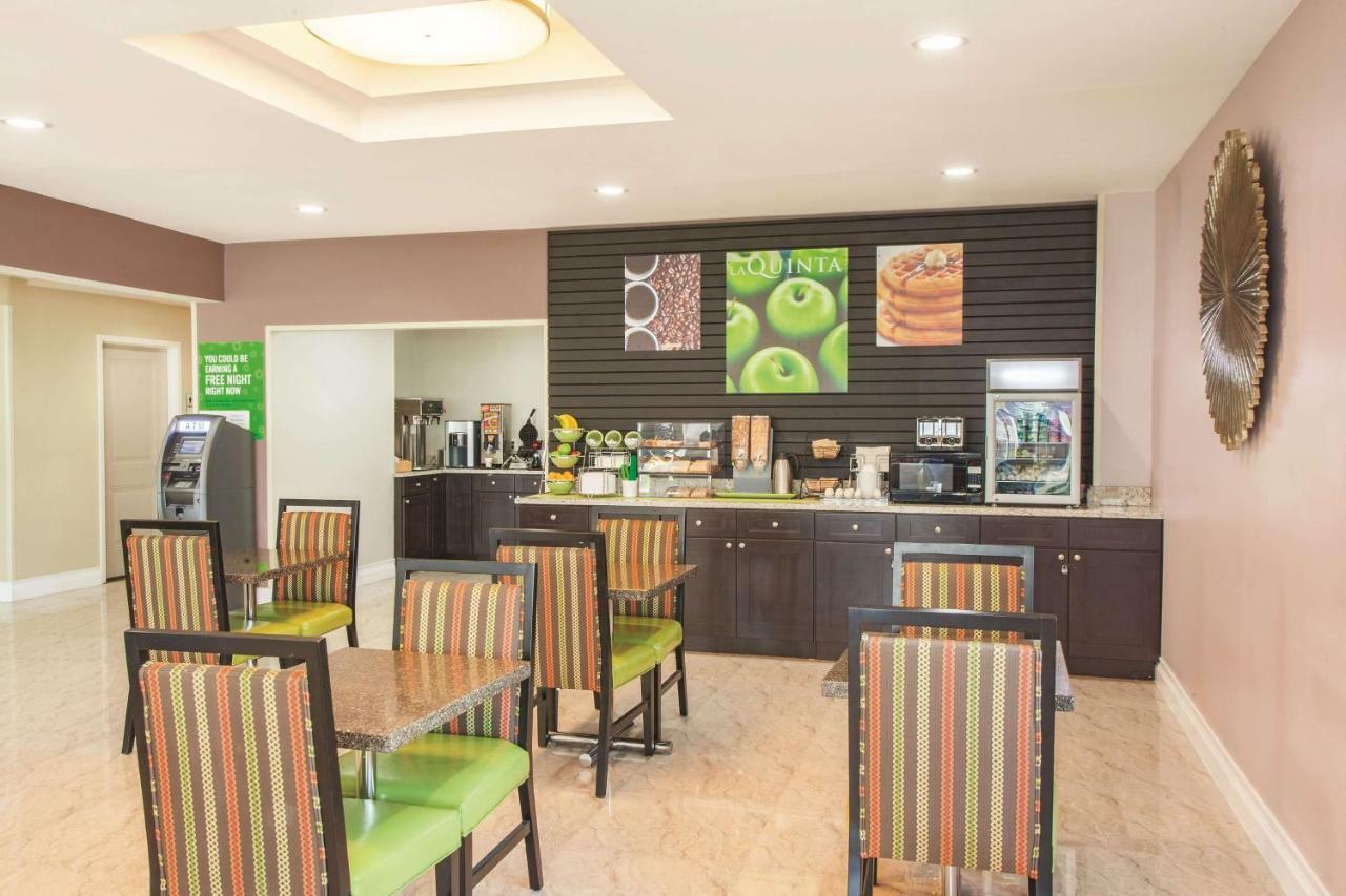 La Quinta Inn & Suites Far Rockaway - Beach Hotel New York Dış mekan fotoğraf