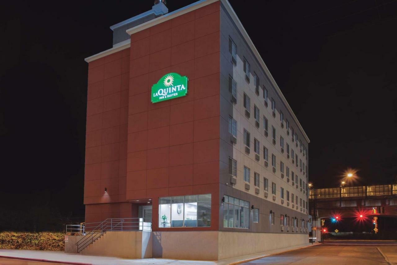 La Quinta Inn & Suites Far Rockaway - Beach Hotel New York Dış mekan fotoğraf